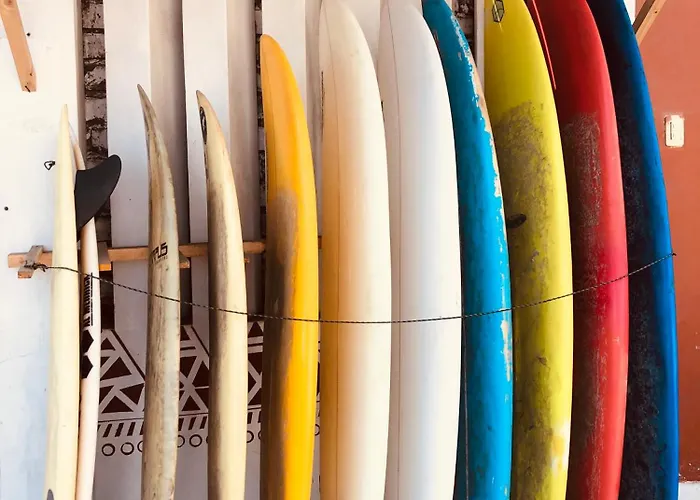 Pointbreak Surf Camp