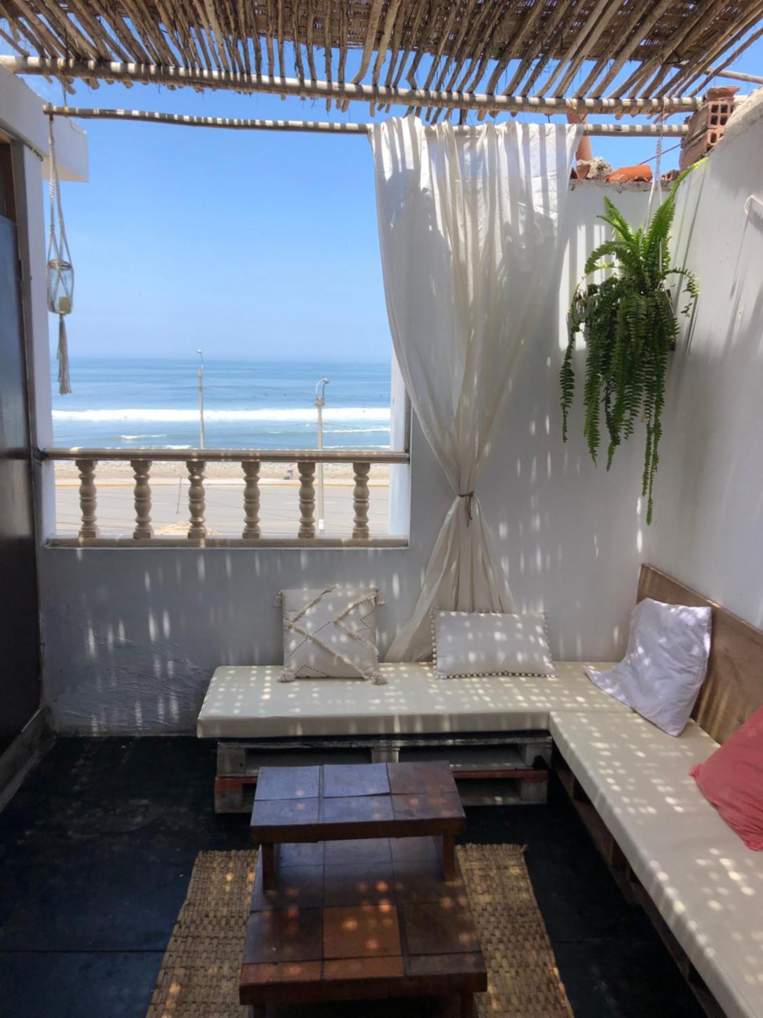 Pointbreak Surf Camp Hostal *