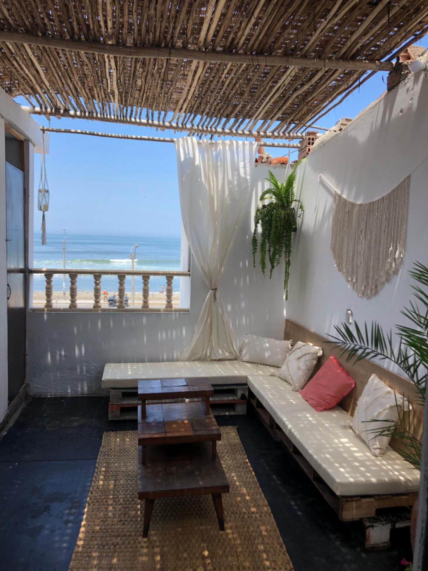Pointbreak Surf Camp Huanchaco